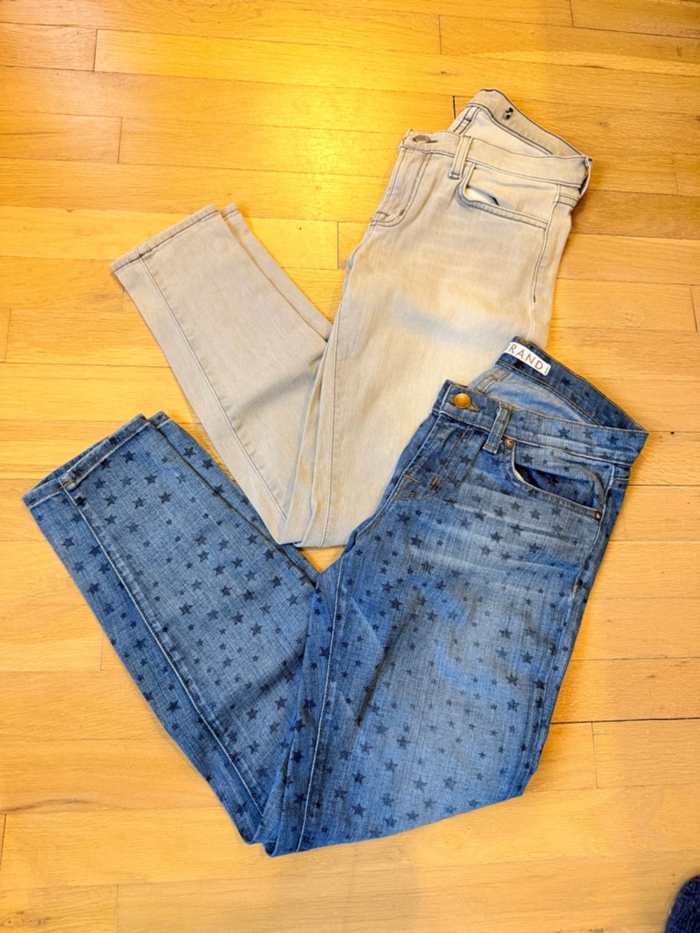 J Brand 2 Pairs of Women’s Skinny Jeans one in Blue Stars and one Lt Grey
